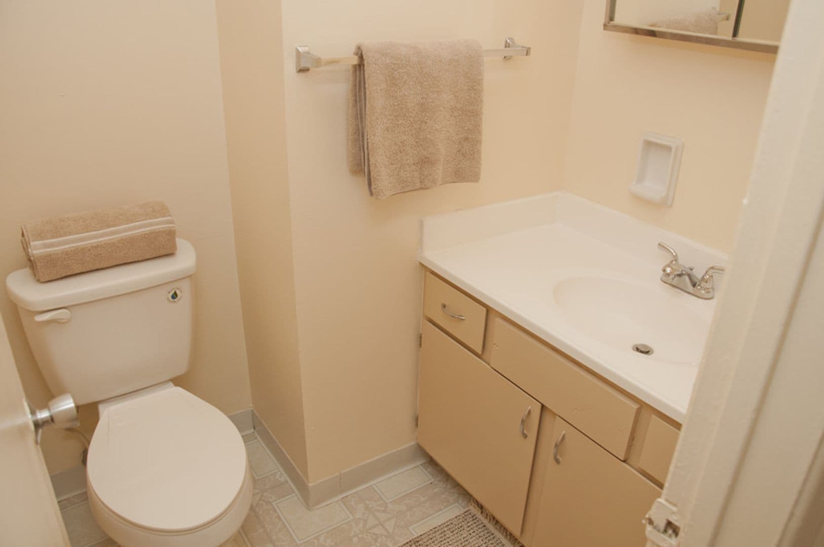 Indianapolis Apartment: 7936 Timber Ridge Dr.