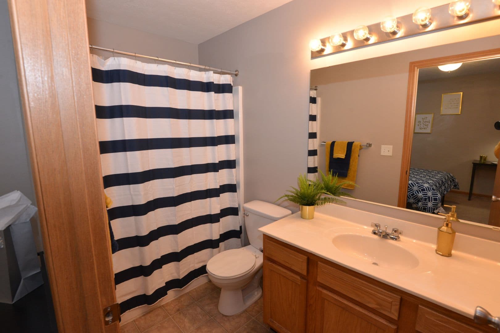 Terre Haute Apartment: 1095 Spruce St.