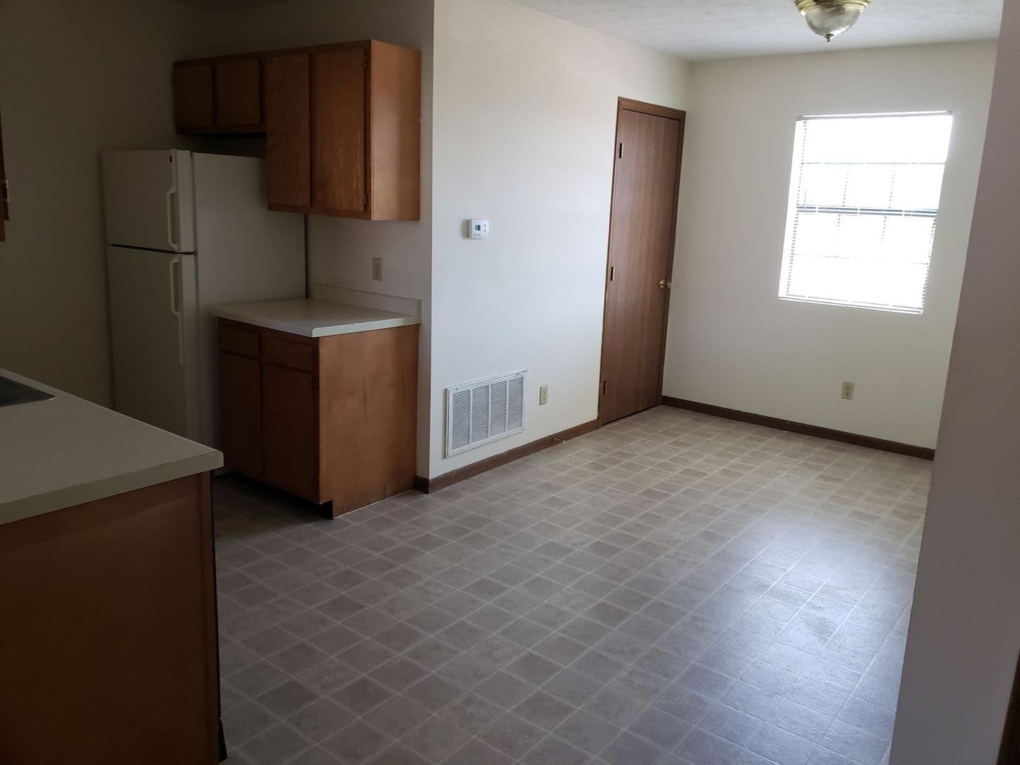 Terre Haute Apartment: 1095 Spruce St.
