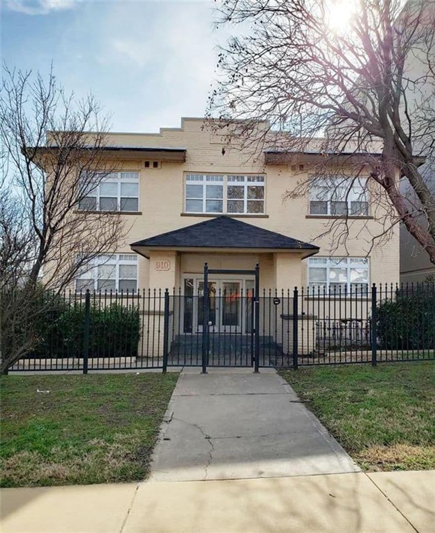 Oklahoma City Apartment: 910 NW 13th St.