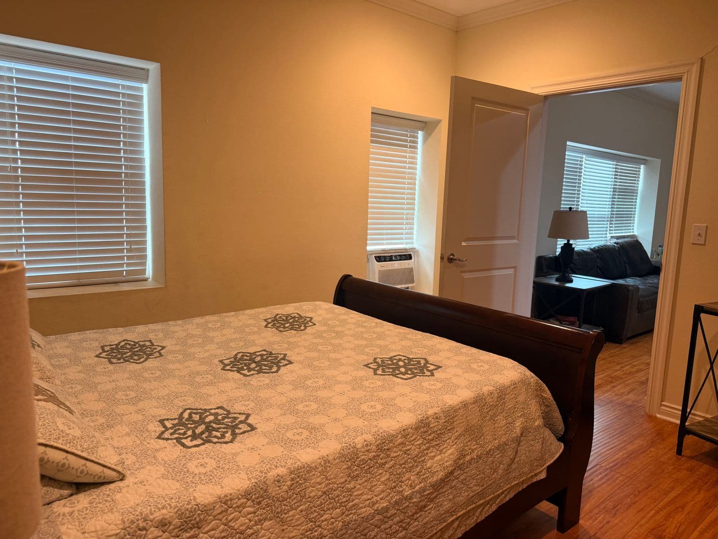 Oklahoma City Apartment: 901 NW 13th St.