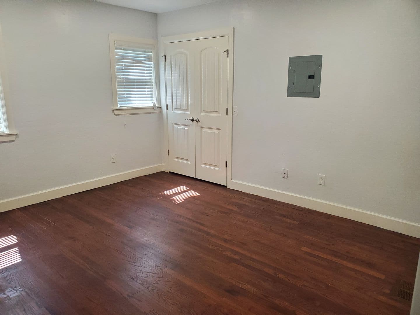 Oklahoma City Apartment: 900 NW 13th St.