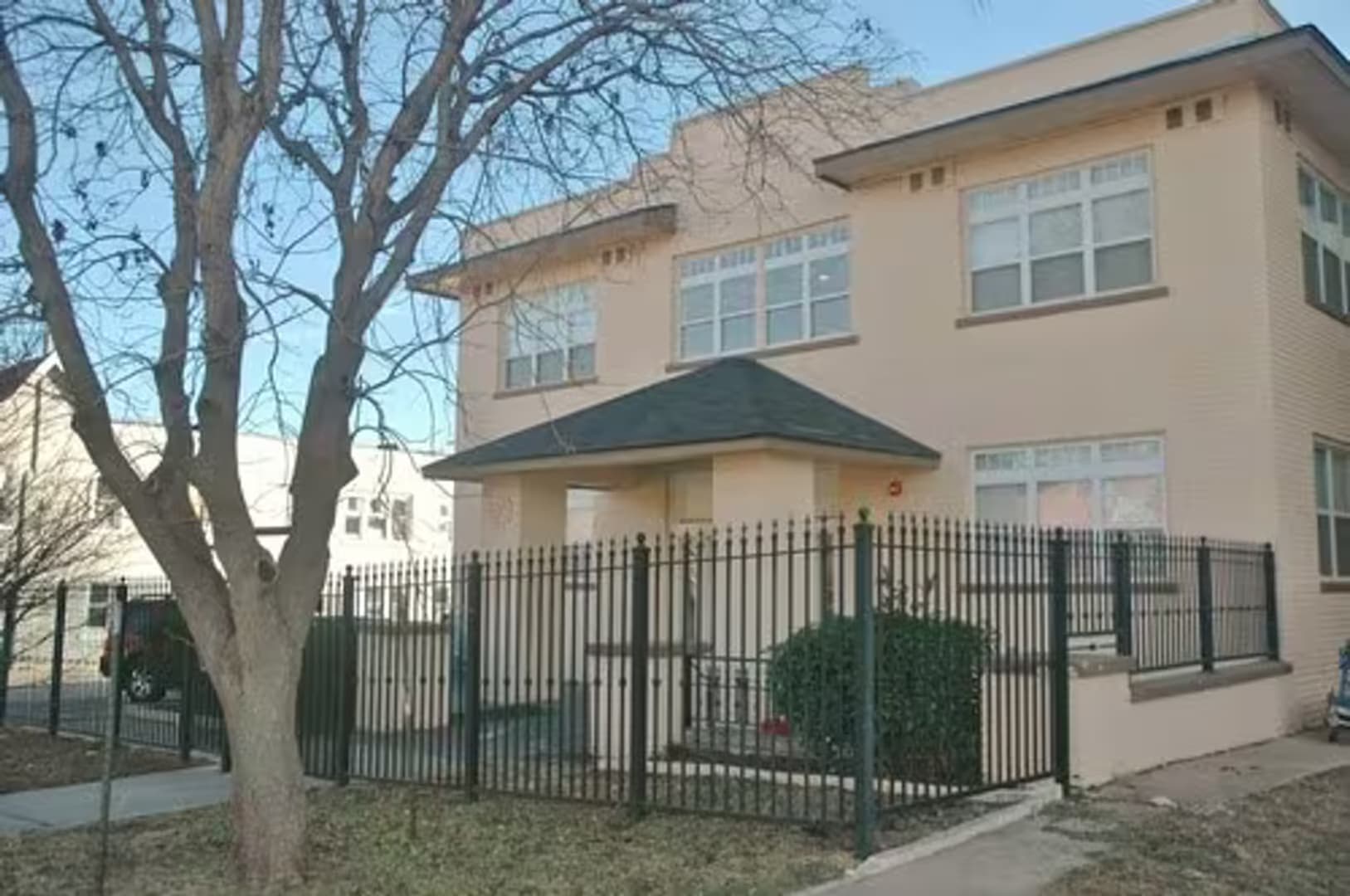 Oklahoma City Apartment: 910 NW 13th St.