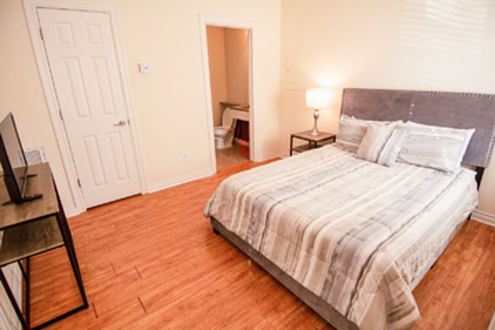 Oklahoma City Apartment: 901 NW 13th St.