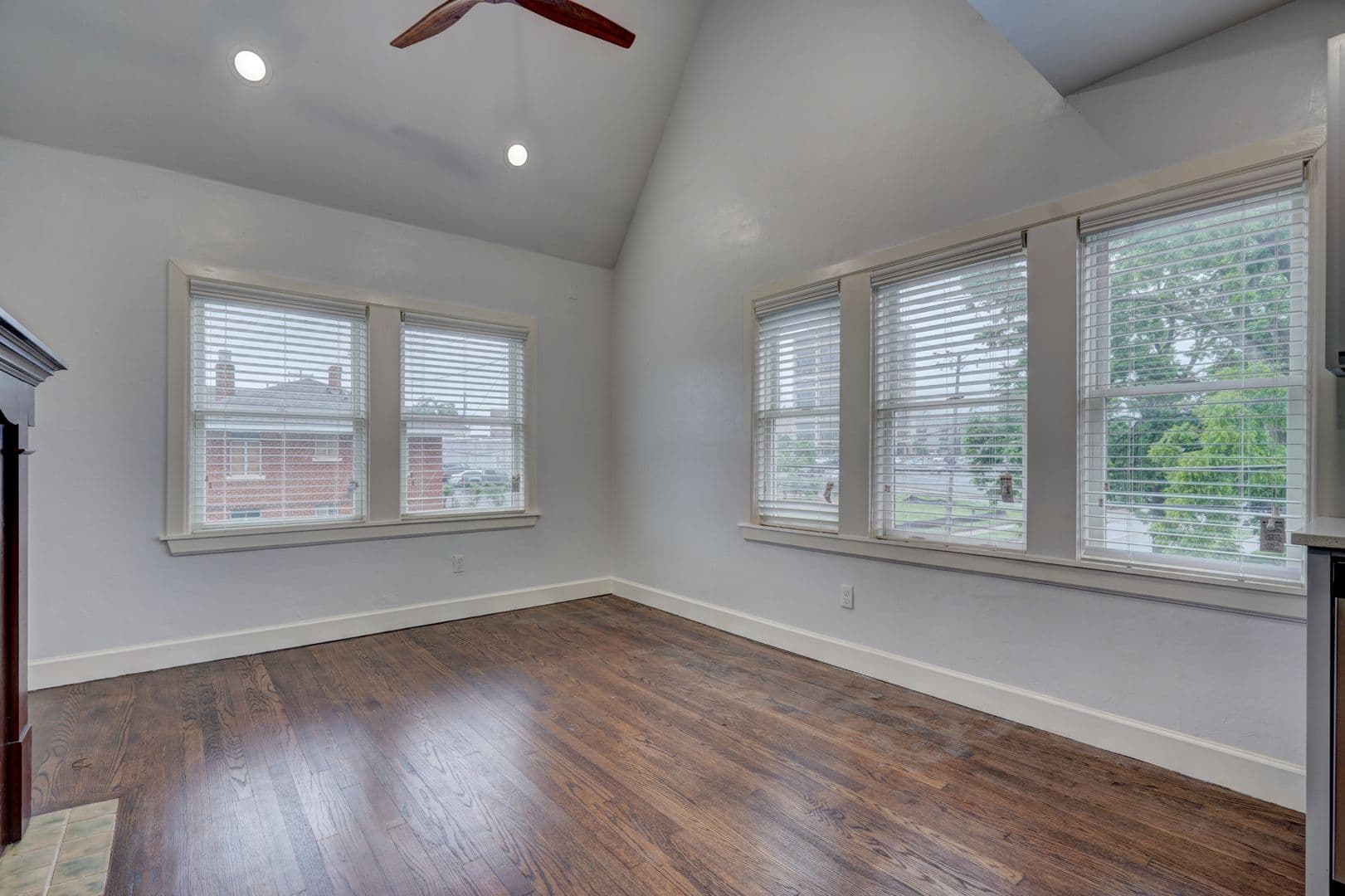 Oklahoma City Apartment: 900 NW 13th St.