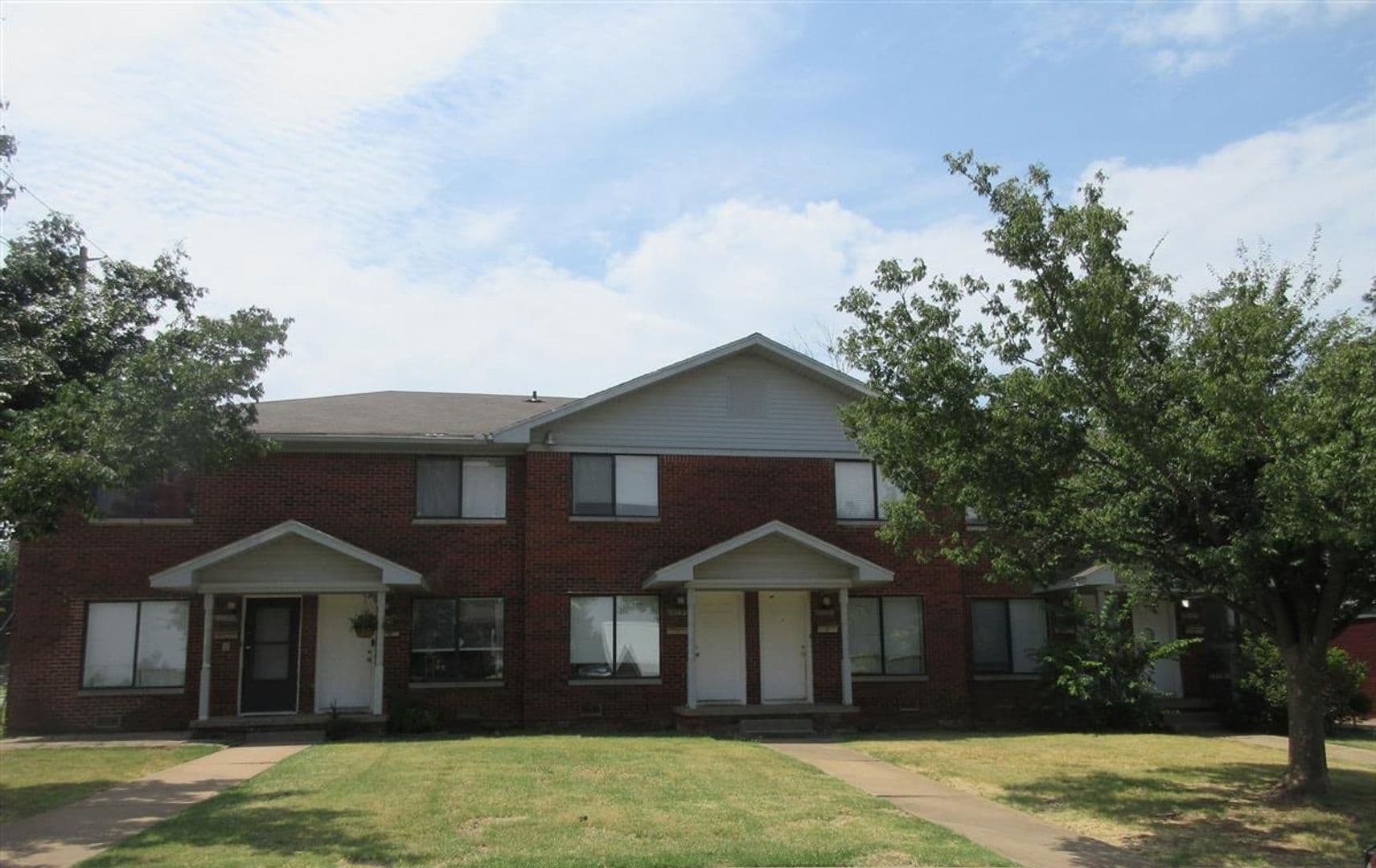 Oklahoma City Apartment: 1100 NW 27th St.