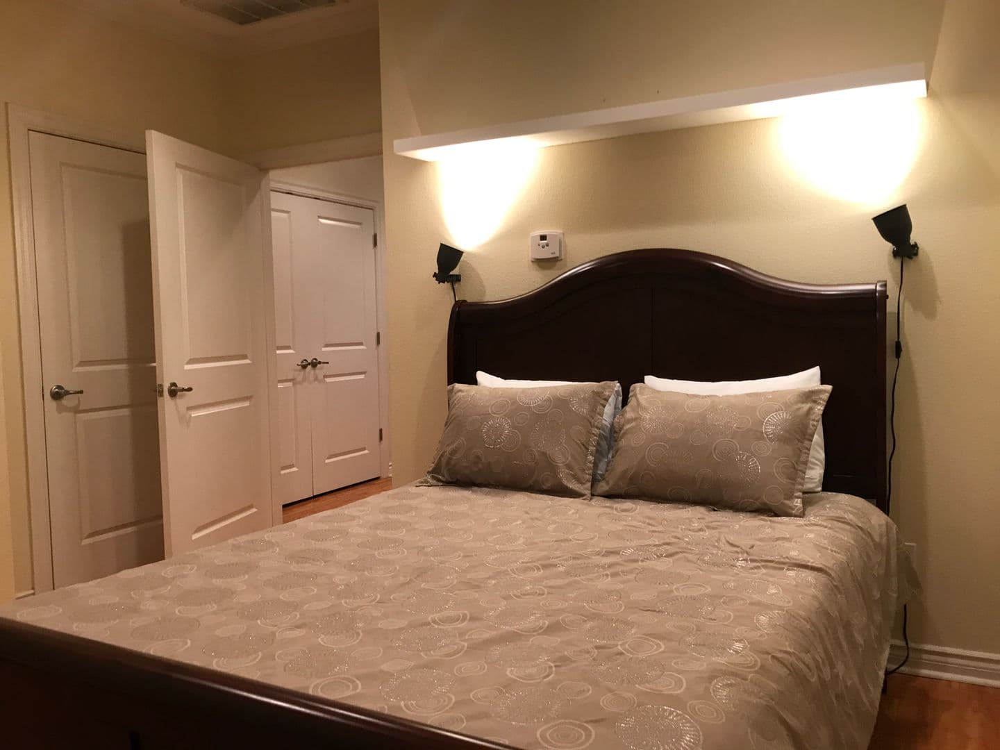Oklahoma City Apartment: 901 NW 13th St.