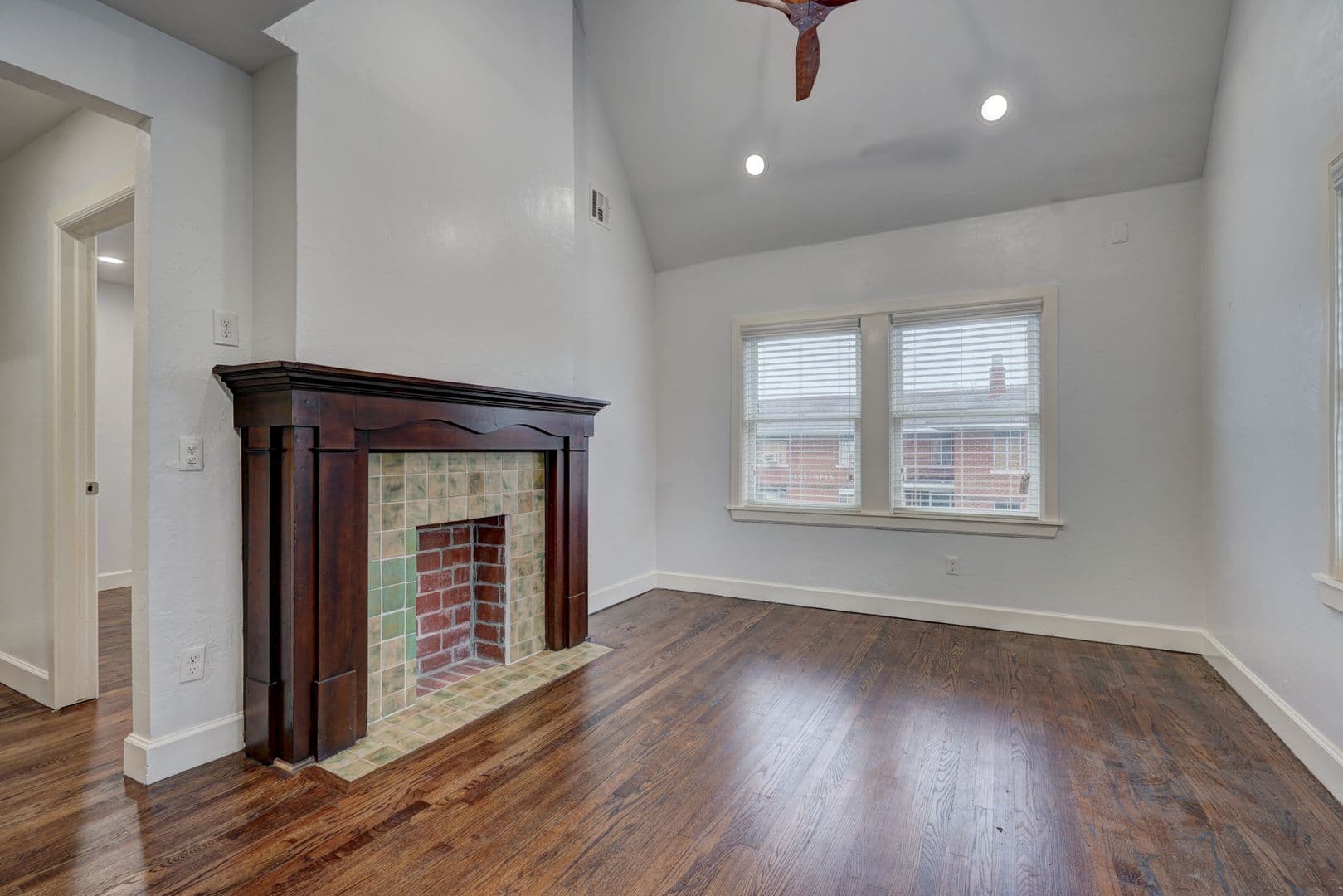 Oklahoma City Apartment: 900 NW 13th St.