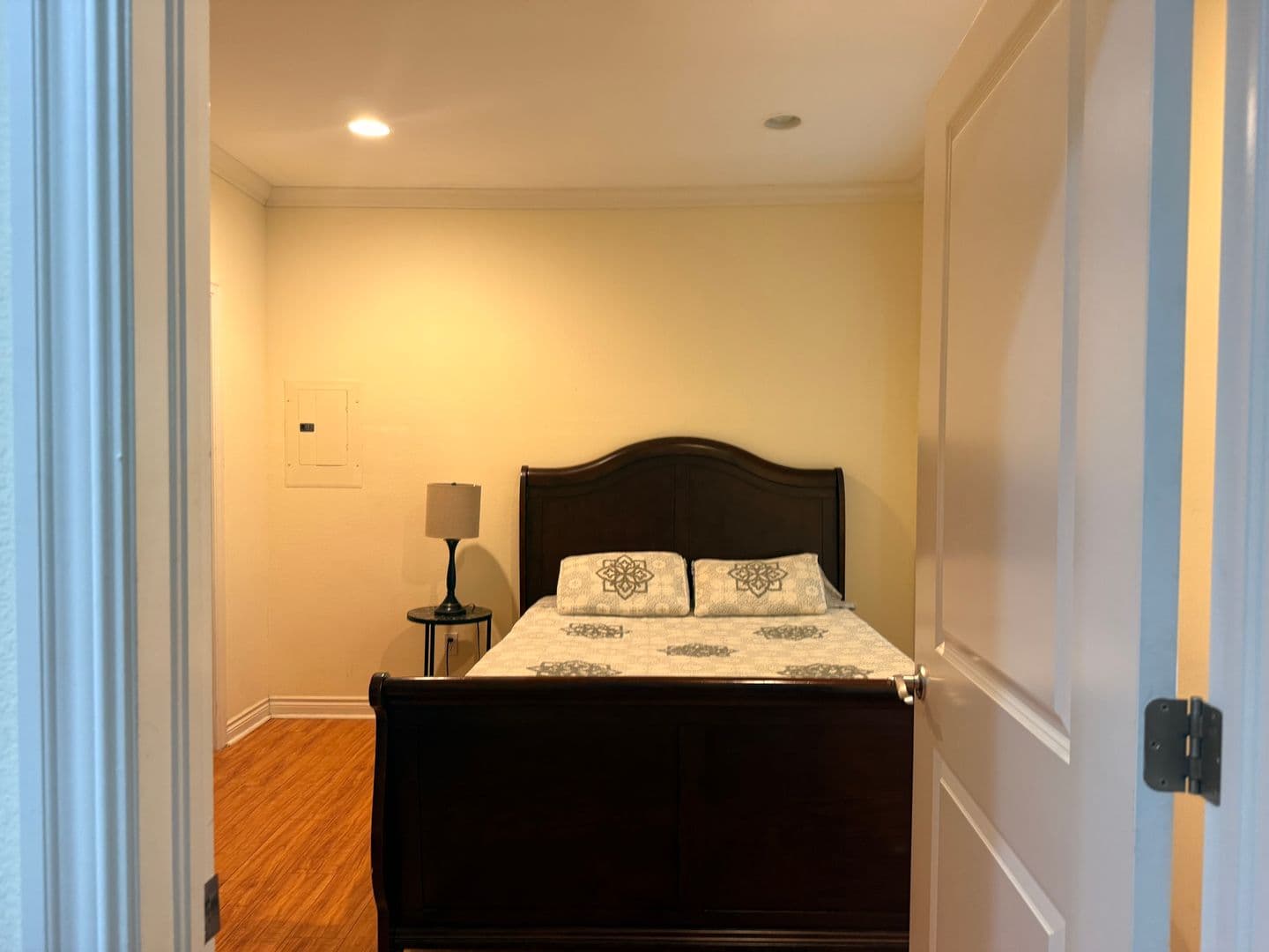 Oklahoma City Apartment: 901 NW 13th St.