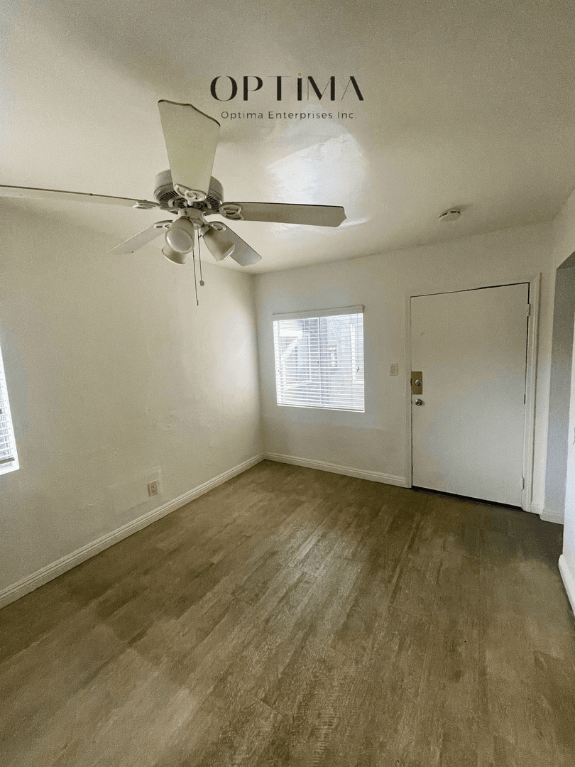 Long Beach Apartment: 1377 Warren Avenue