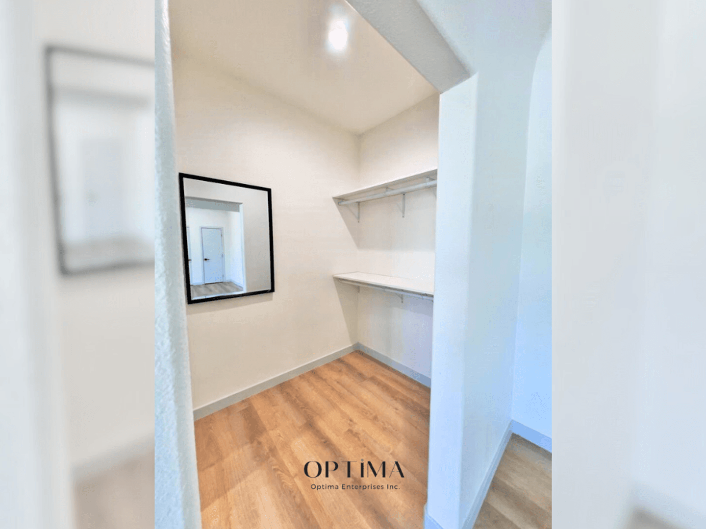 Long Beach Apartment: 1152 1st Street