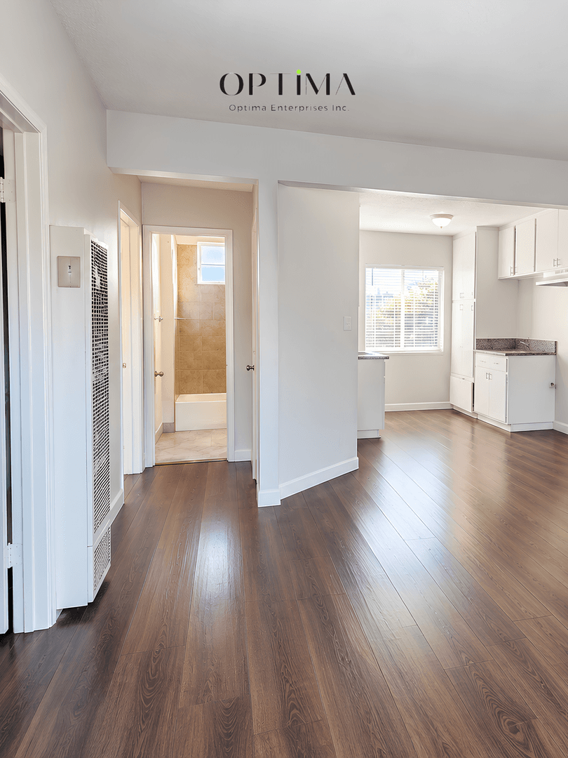 Long Beach Apartment: 1575 Chestnut Avenue
