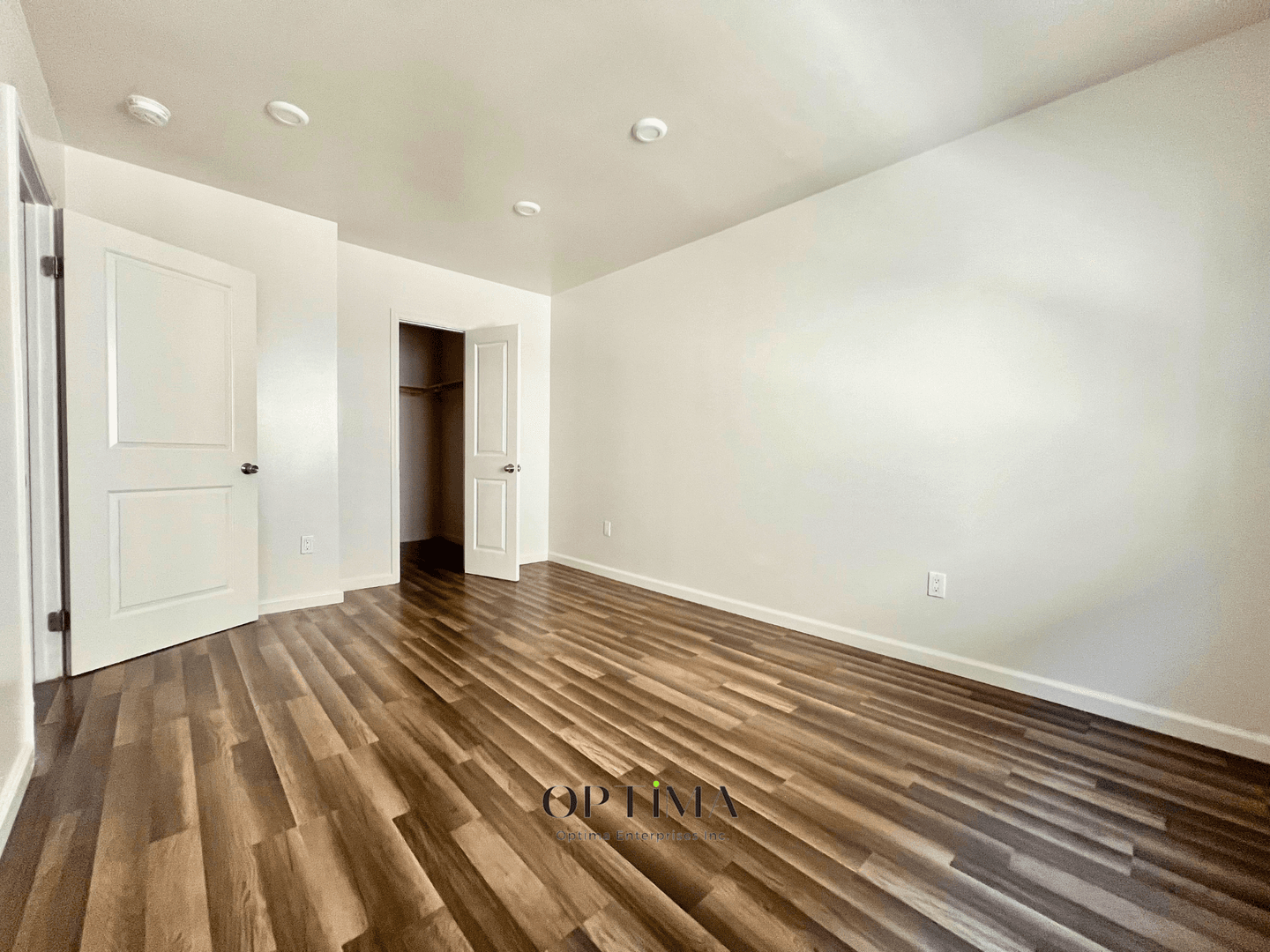 Los Angeles Apartment: 4020 Stevely Ave.