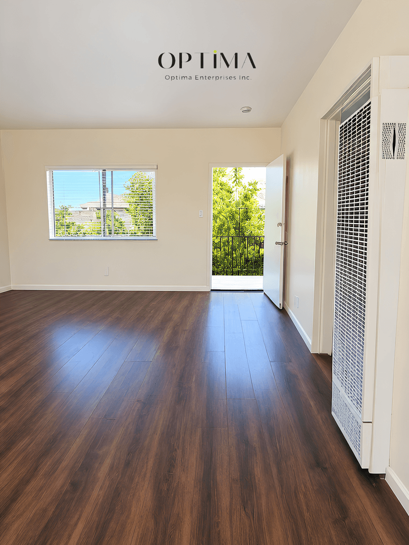 Long Beach Apartment: 1575 Chestnut Avenue
