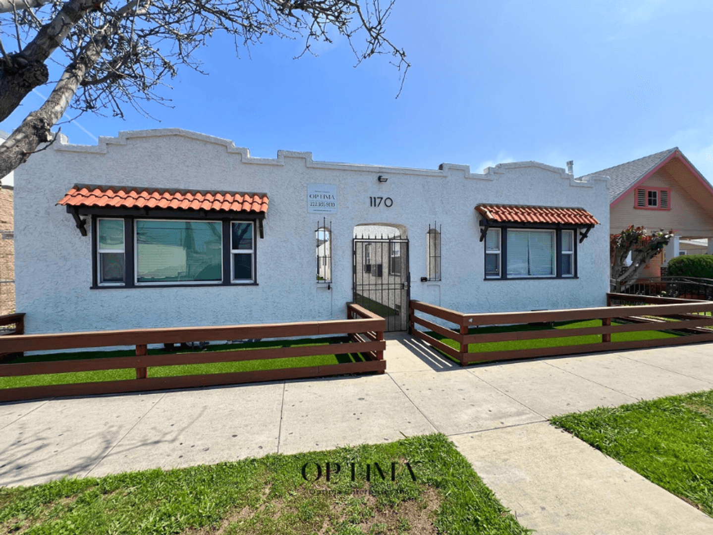 Long Beach Apartment: 1170 Cherry Ave