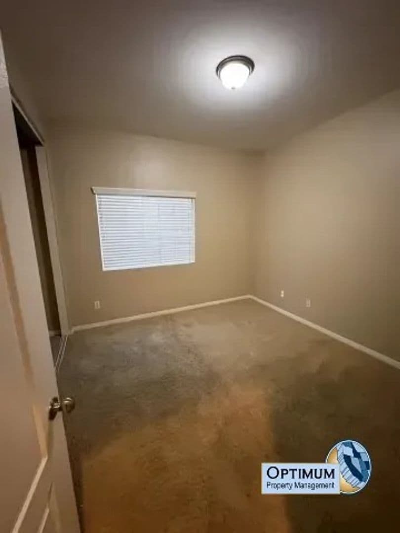 Victorville House: 12765 Boeing Crt.