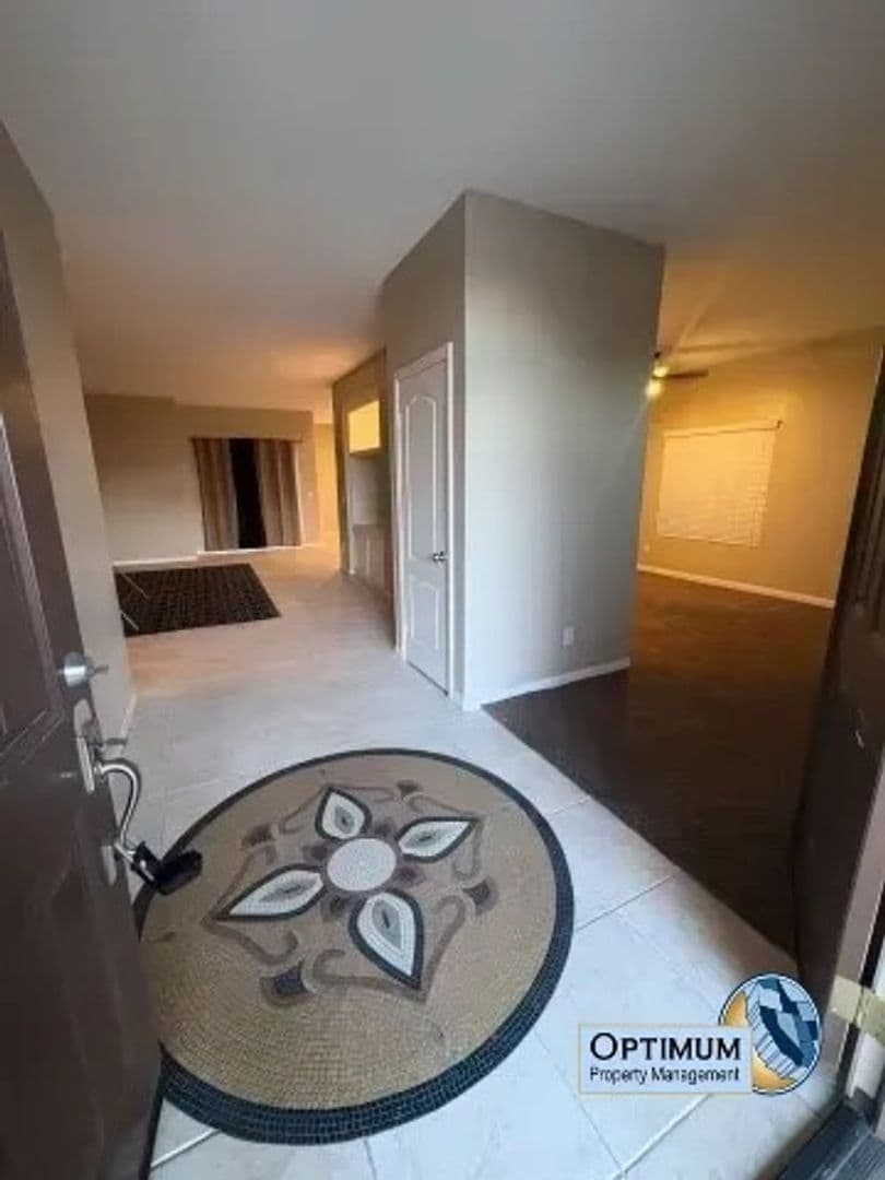 Victorville House: 12765 Boeing Crt.