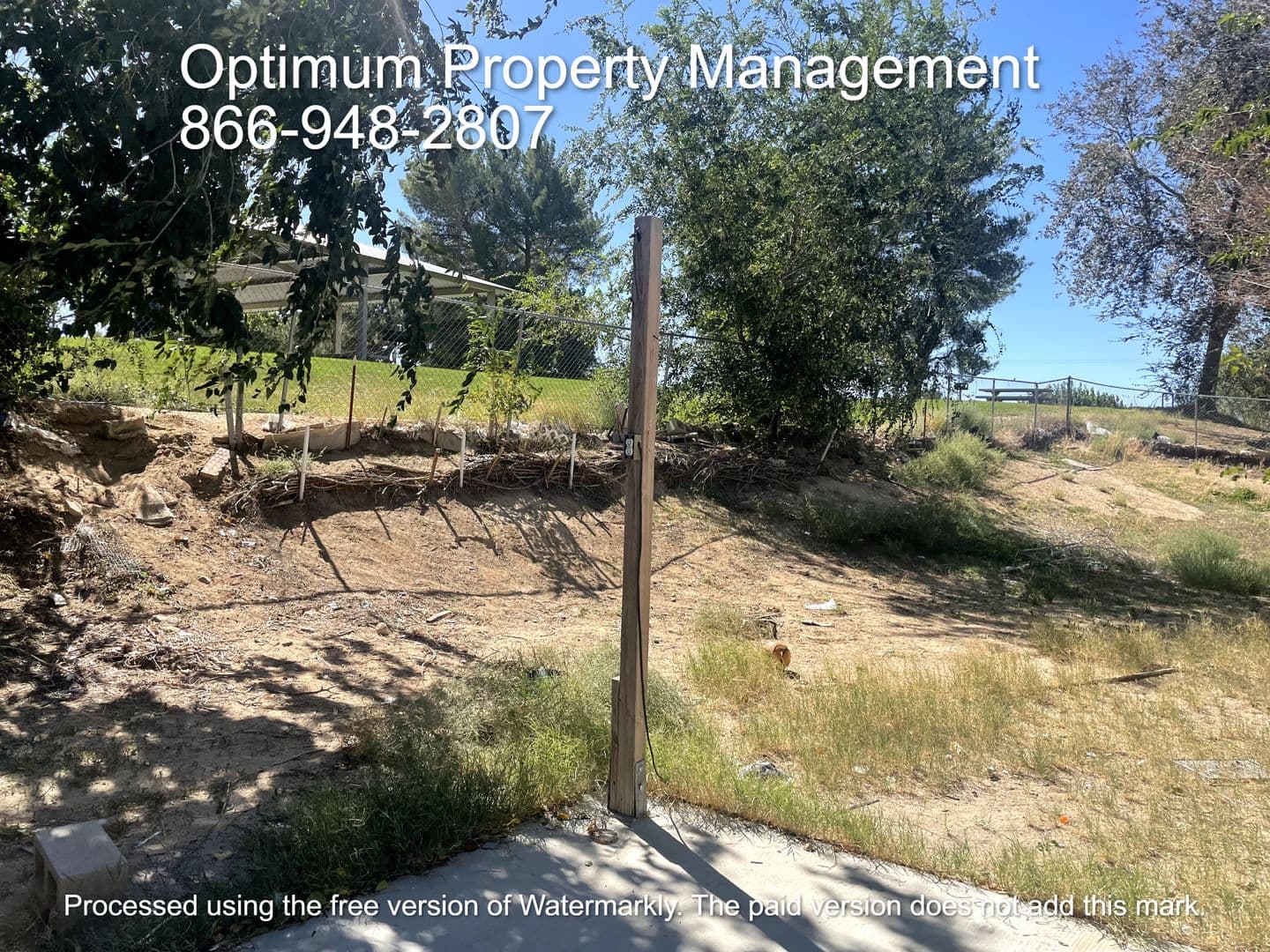 Victorville House: 15942 North Culver Road