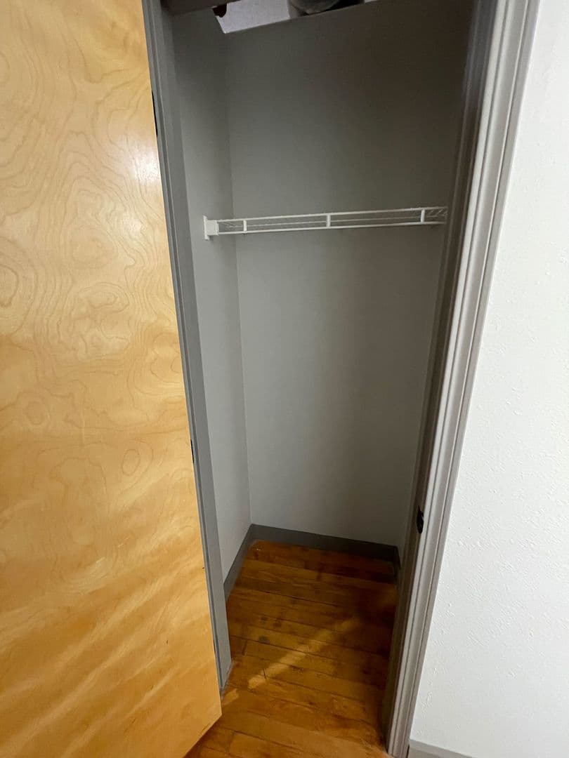 Kansas City Apartment: 1004 Baltimore Ave