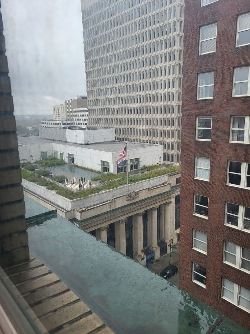Kansas City Apartment: 1004 Baltimore Ave