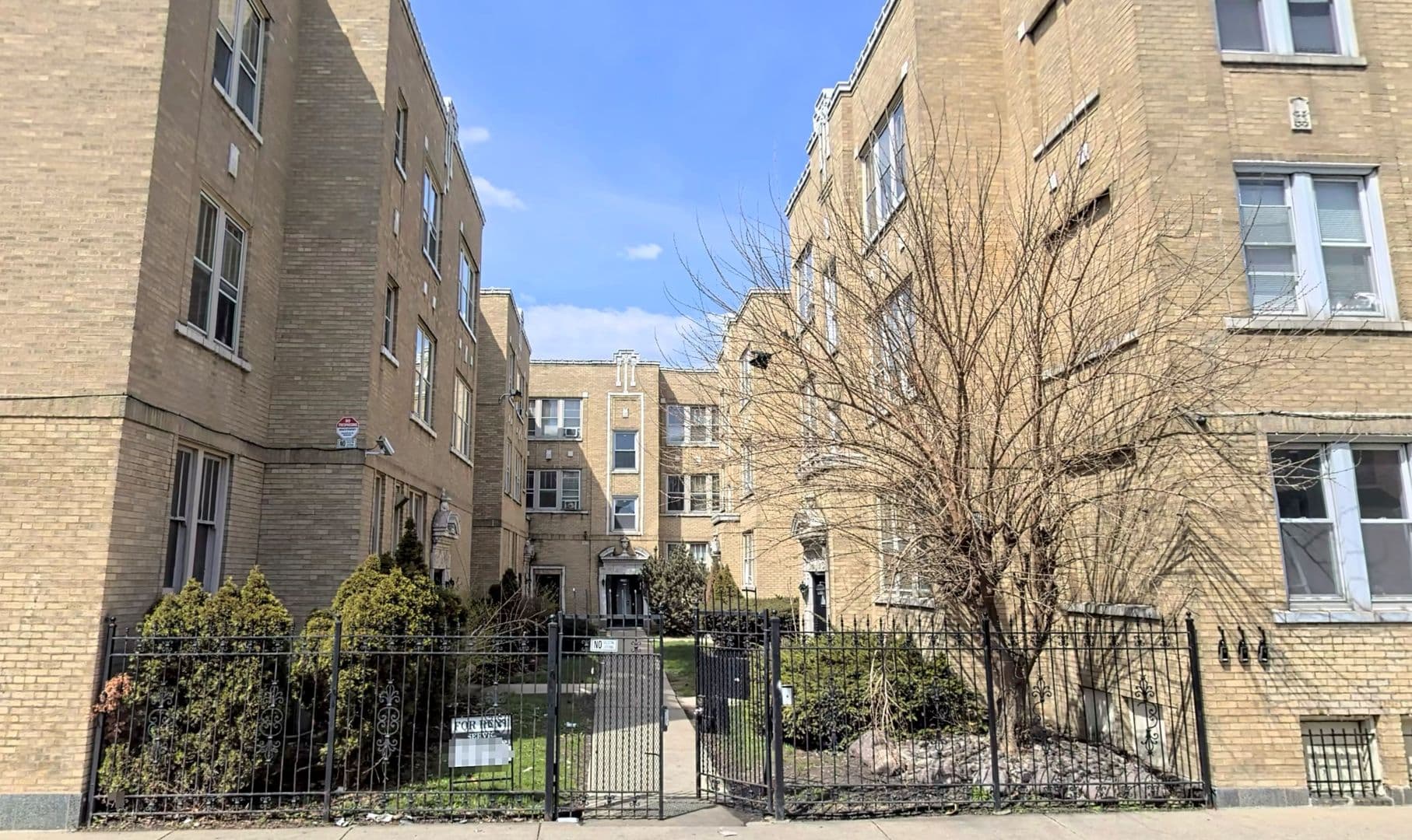 Chicago Apartment: 1150-60 S Mason/ 5936-46 W Roosevelt