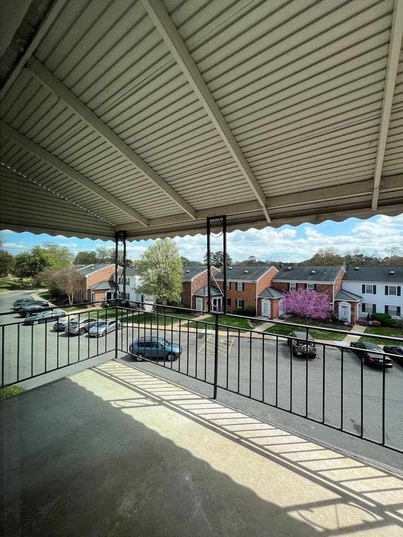 Henrico House: 39 Rock Garden Lane