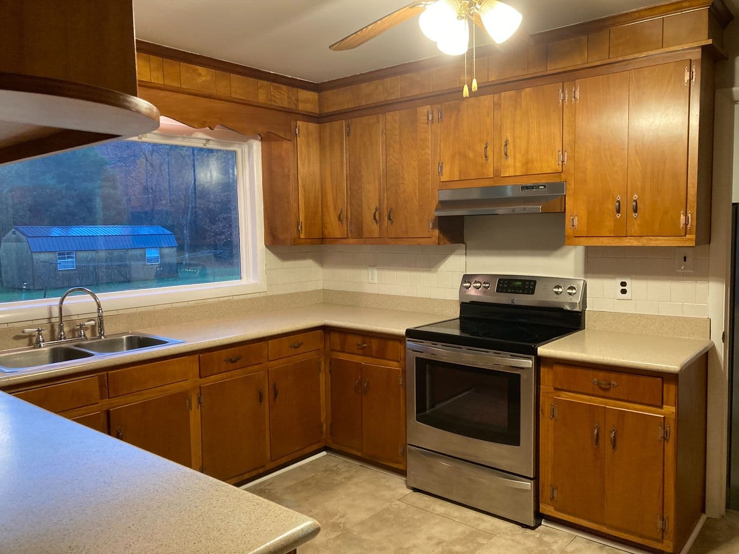 Sandston House: 3940 Senior Lane