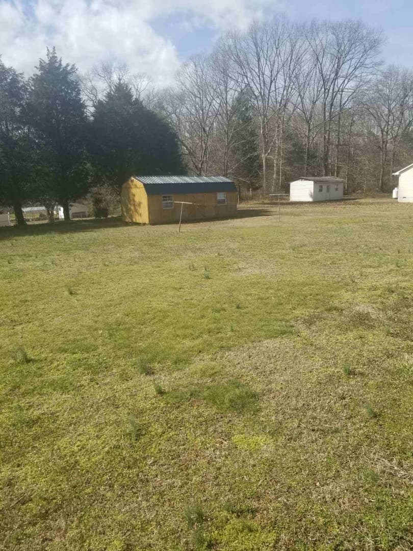 Sandston House: 3940 Senior Lane