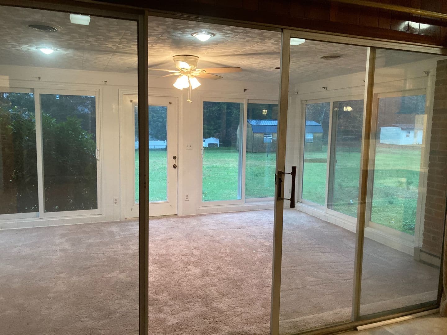 Sandston House: 3940 Senior Lane