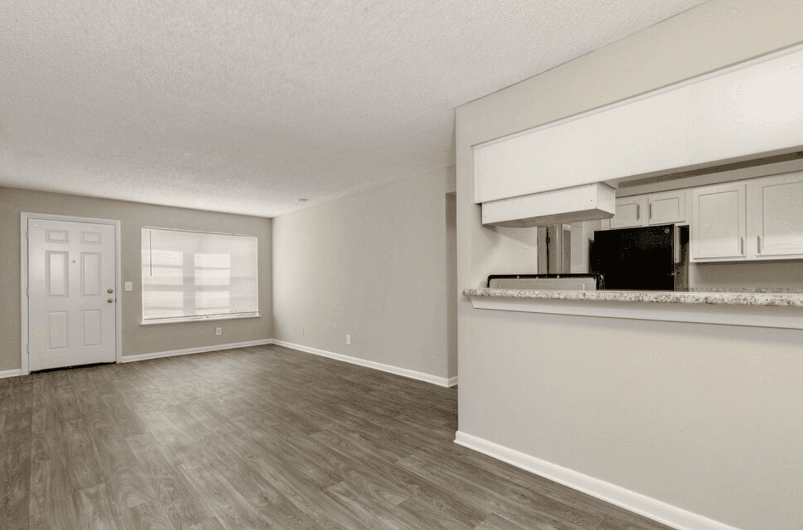 Jacksonville Apartment: 5521 Ricker Rd
