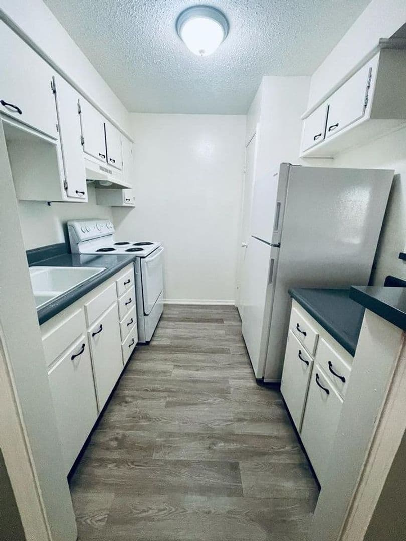 Midwest City Apartment: 327 North Midwest Boulevard