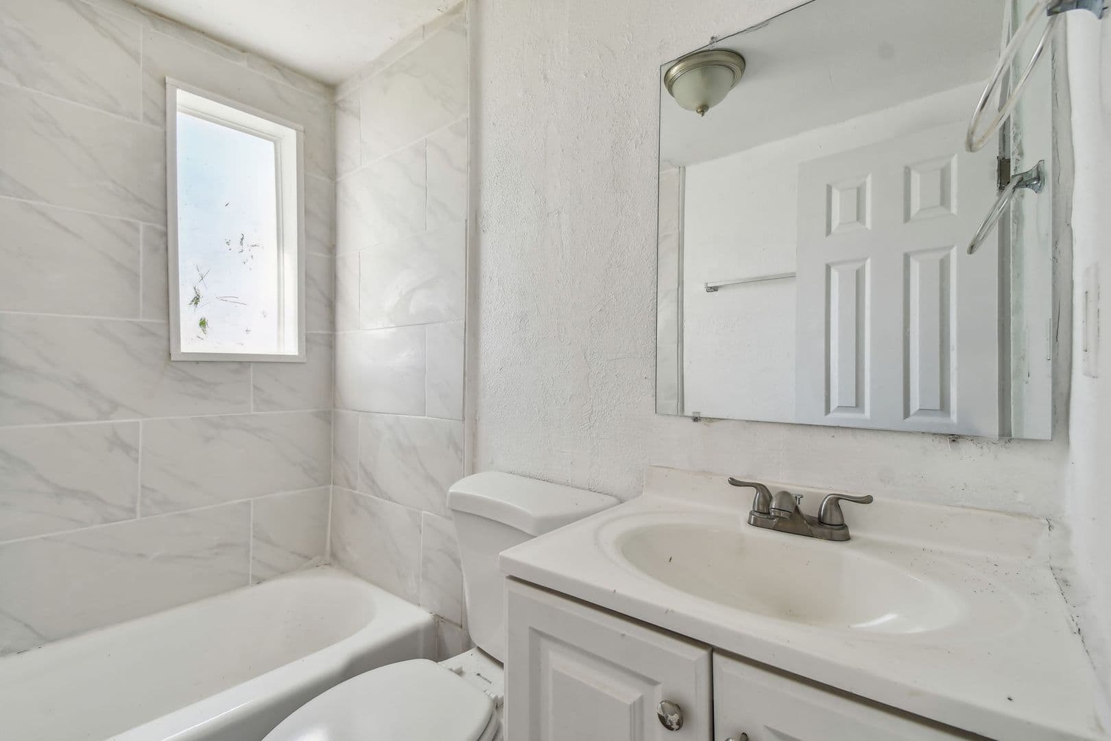 Jacksonville Apartment: 1330 Barnett St.