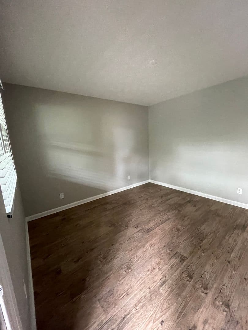 Jacksonville Apartment: 1359 W 15th St