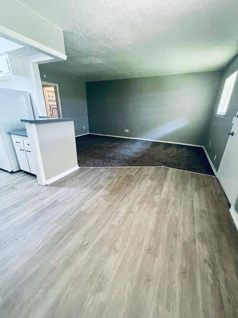 Midwest City Apartment: 327 North Midwest Boulevard