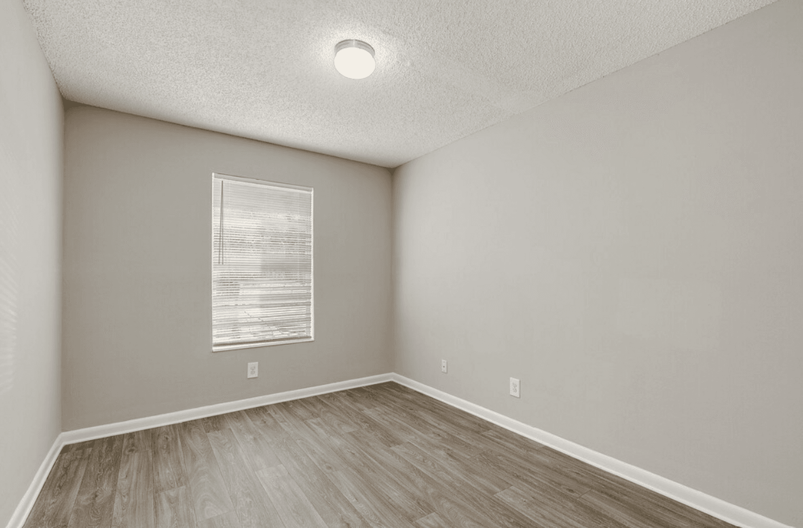 Jacksonville Apartment: 5521 Ricker Rd