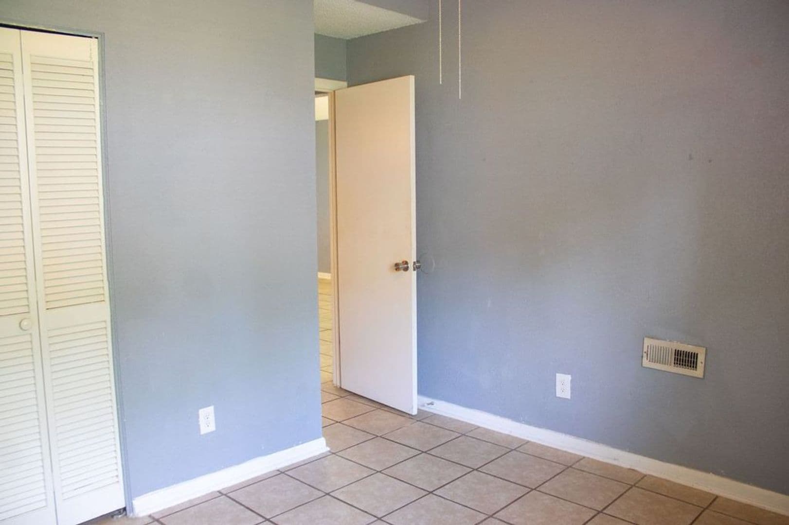 Jacksonville Apartment: 8145 San Jose Manor Dr E