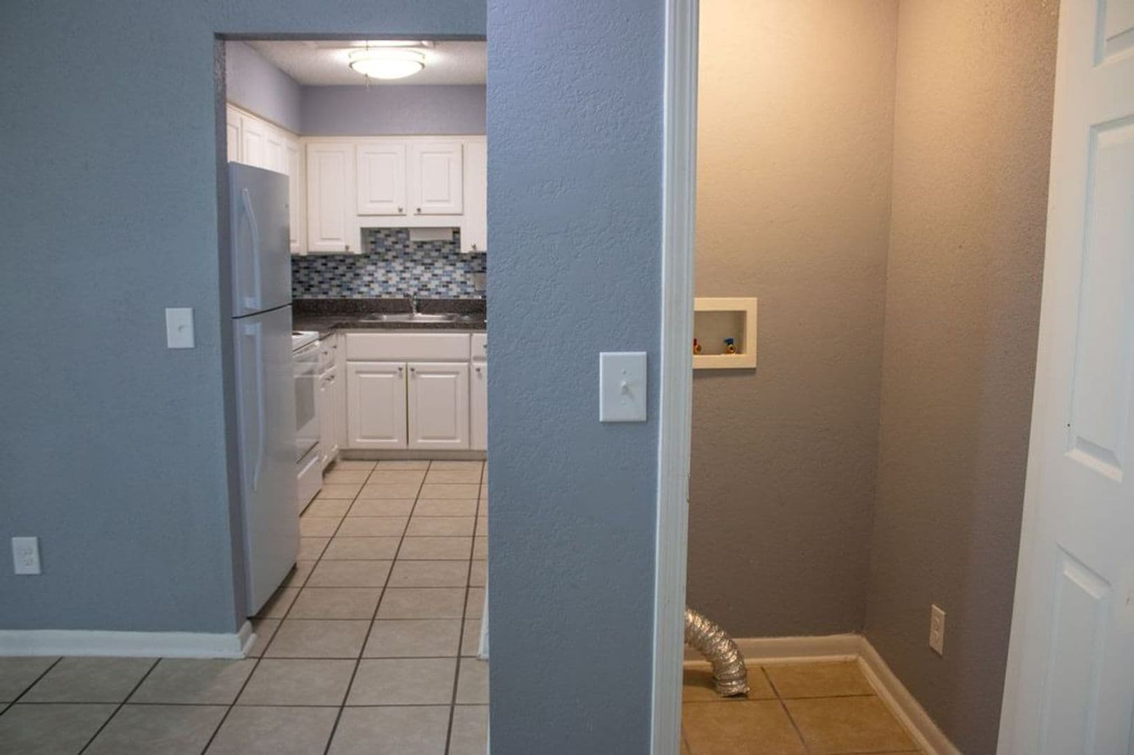 Jacksonville Apartment: 8145 San Jose Manor Dr E