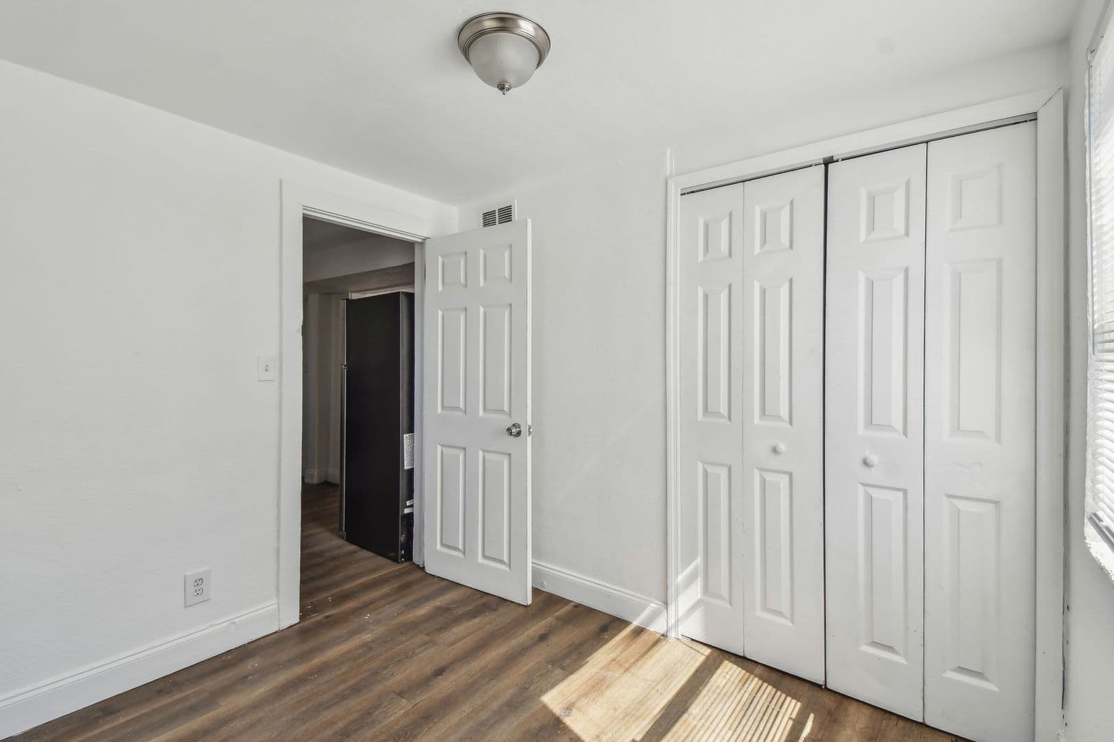 Jacksonville Apartment: 1330 Barnett St.