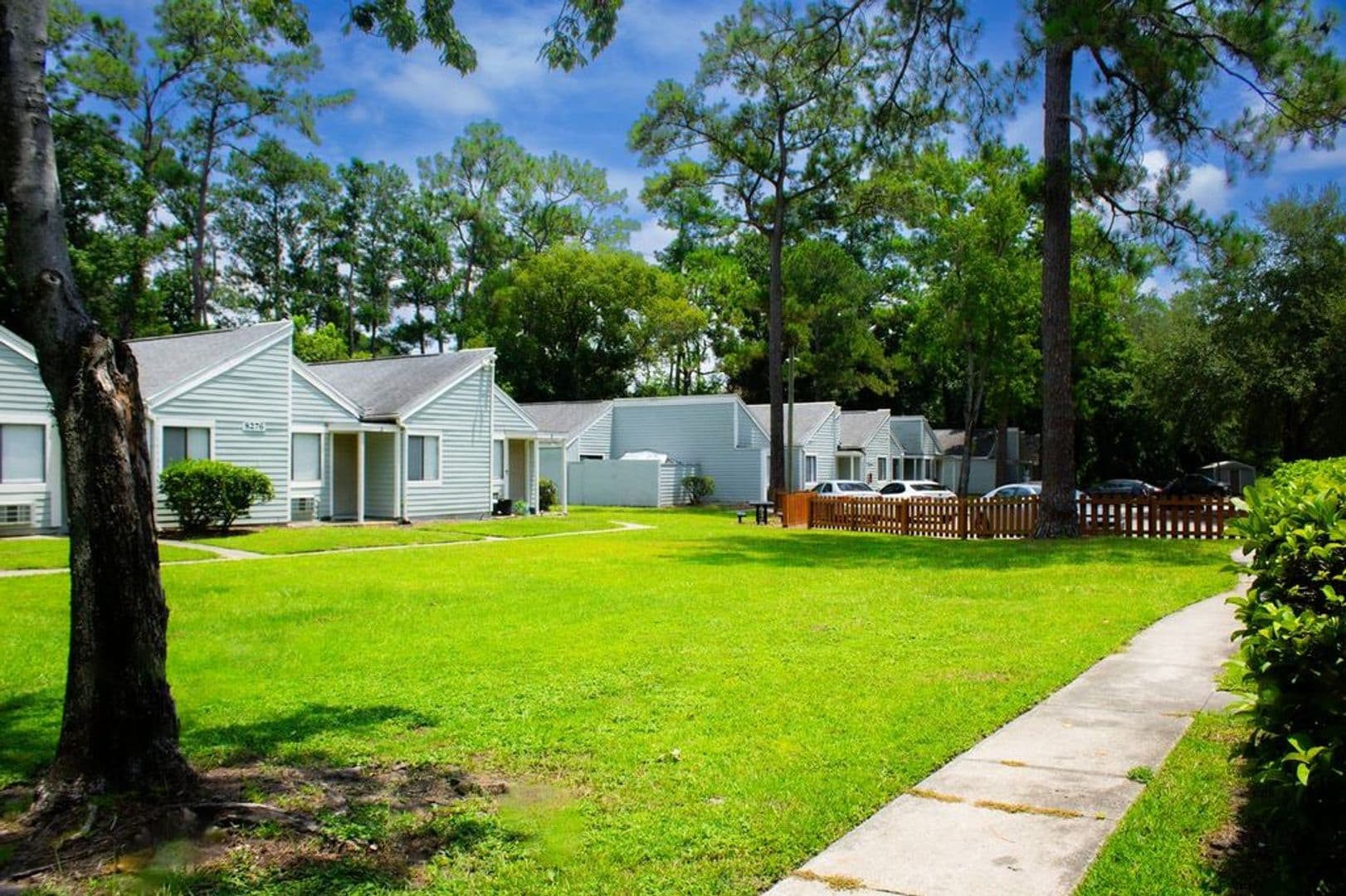 Jacksonville Apartment: 8145 San Jose Manor Dr E