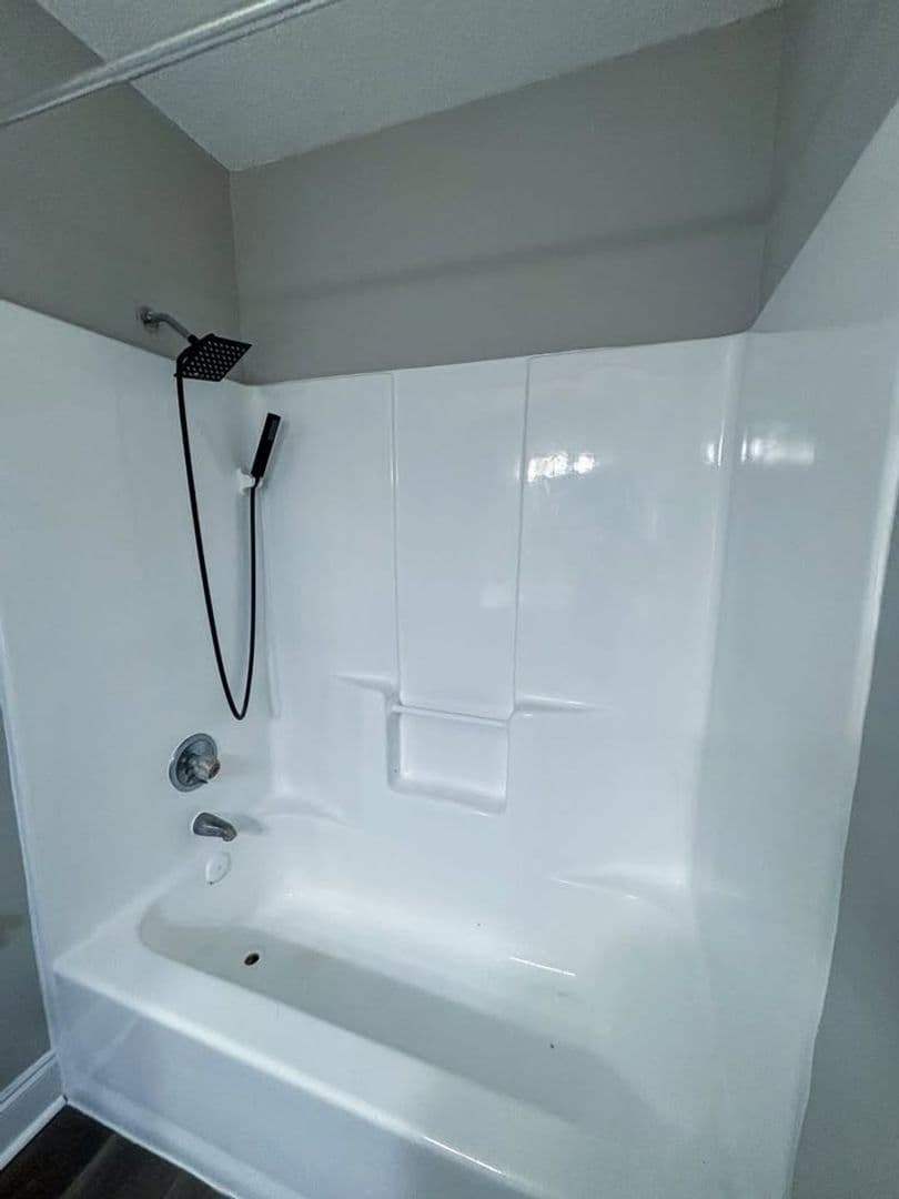 Jacksonville Apartment: 4731-4761 Radcliff Court