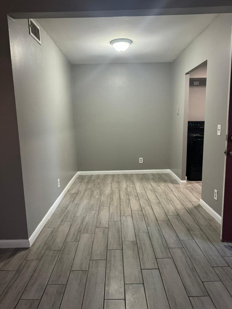 Jacksonville Apartment: 1035 Arco Drive