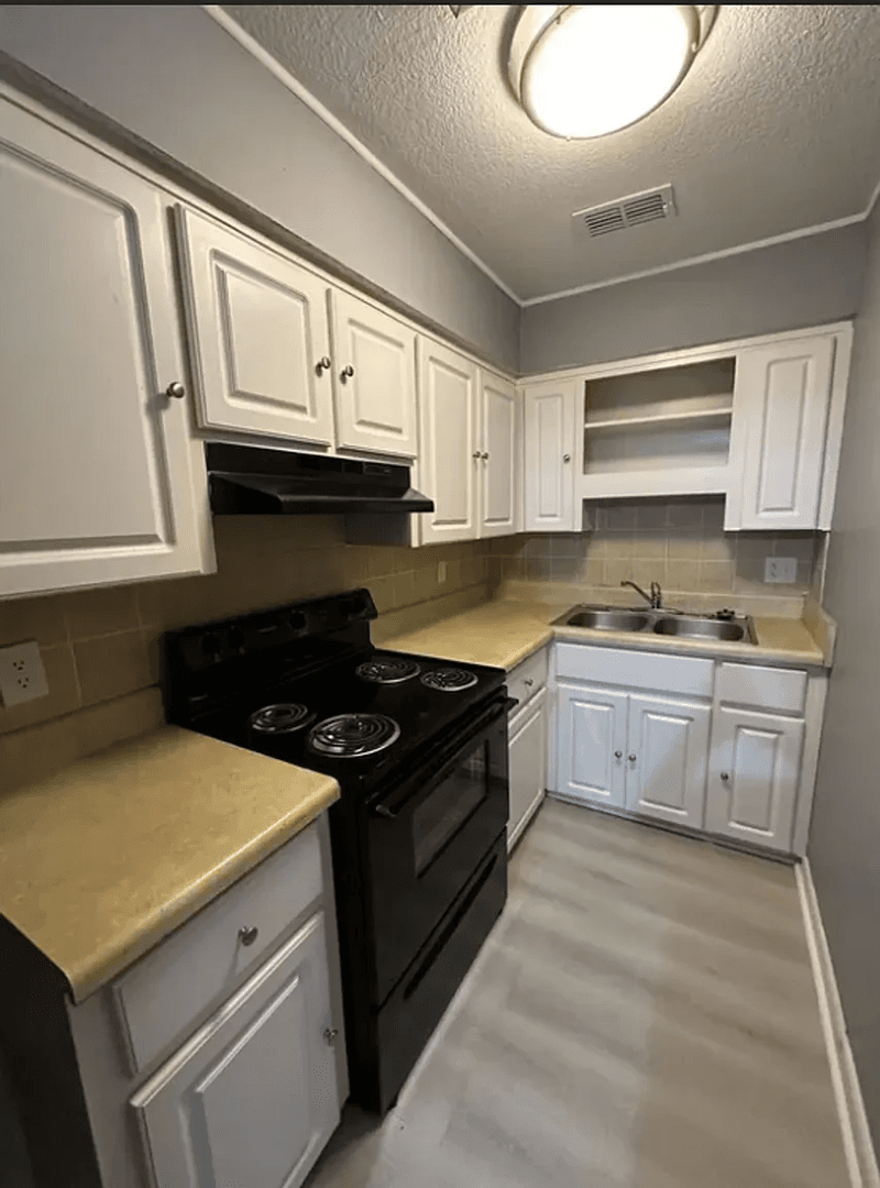 Jacksonville Apartment: 8145 San Jose Manor Dr E