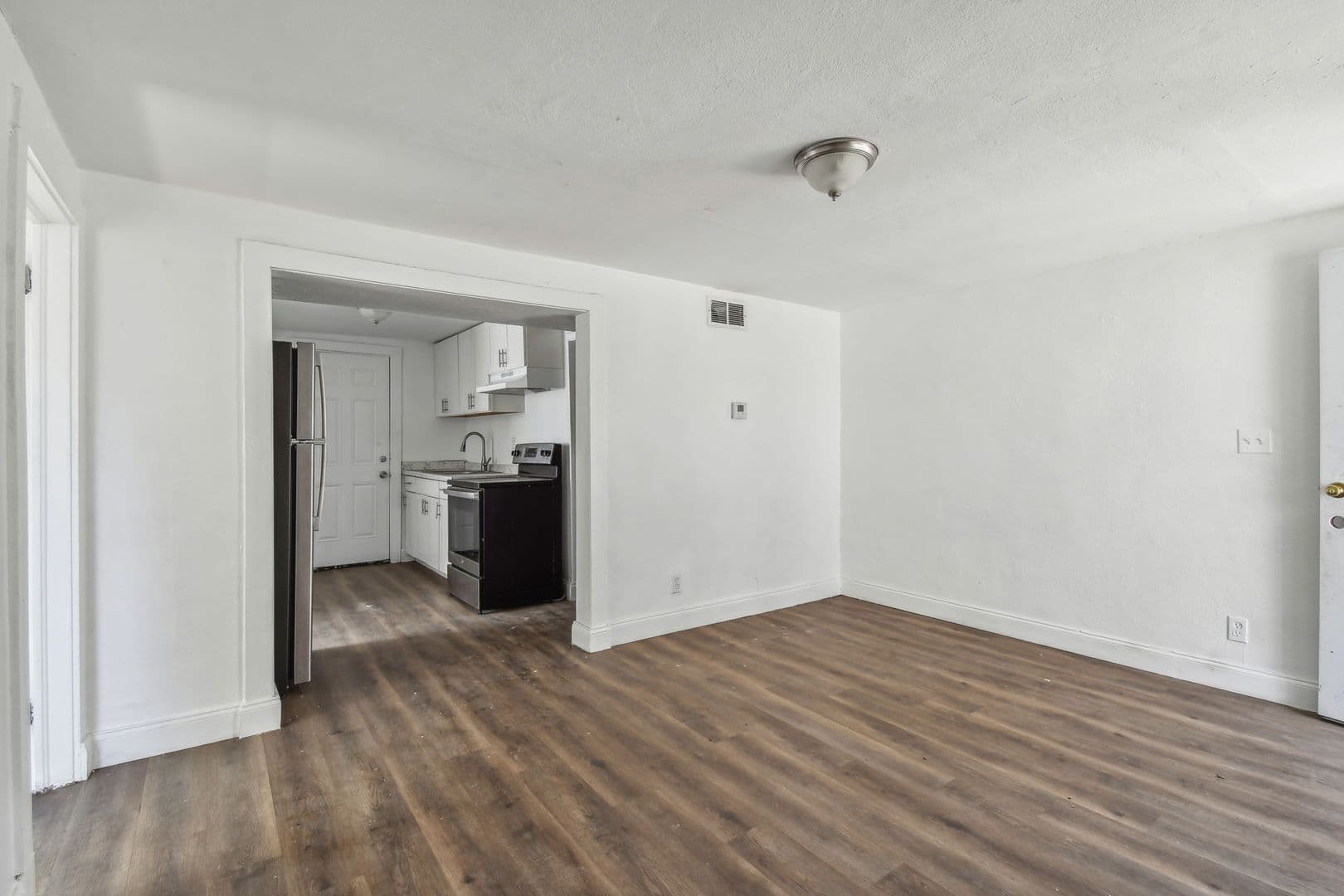 Jacksonville Apartment: 1330 Barnett St.