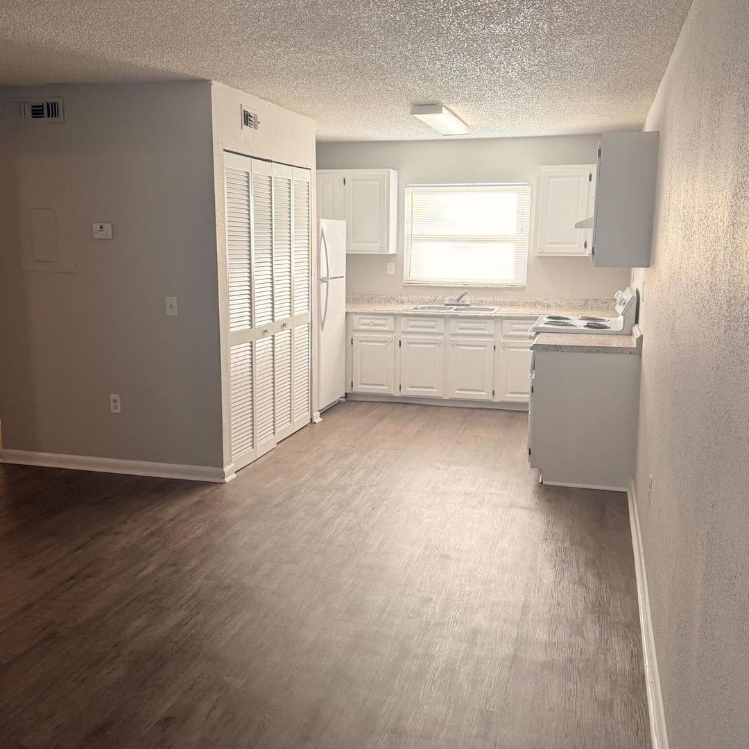 Jacksonville Apartment: 5700 Fishing Pen Creek Court