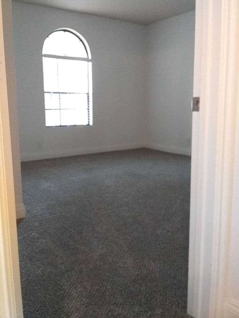 Las Vegas House: 4050 Pacific Harbors Dr #141
