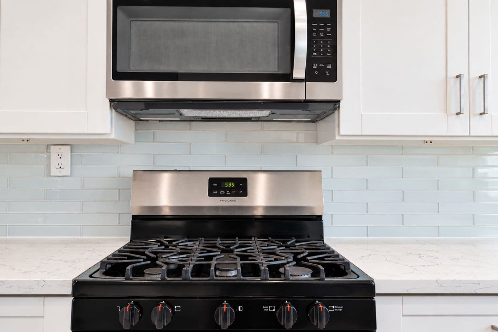 Los Angeles Apartment: 8588 Horner St