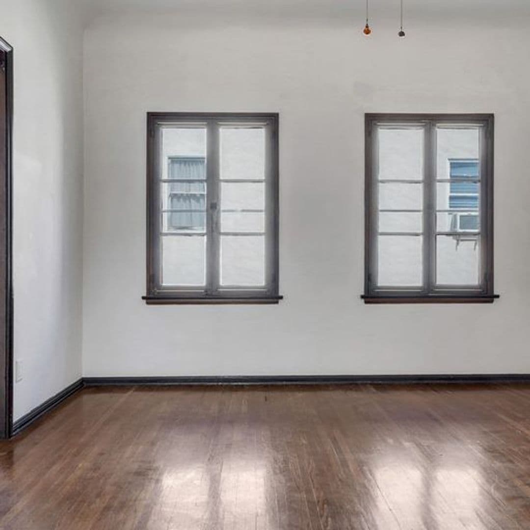 Beverly Hills Apartment: 123 N Hamilton Dr