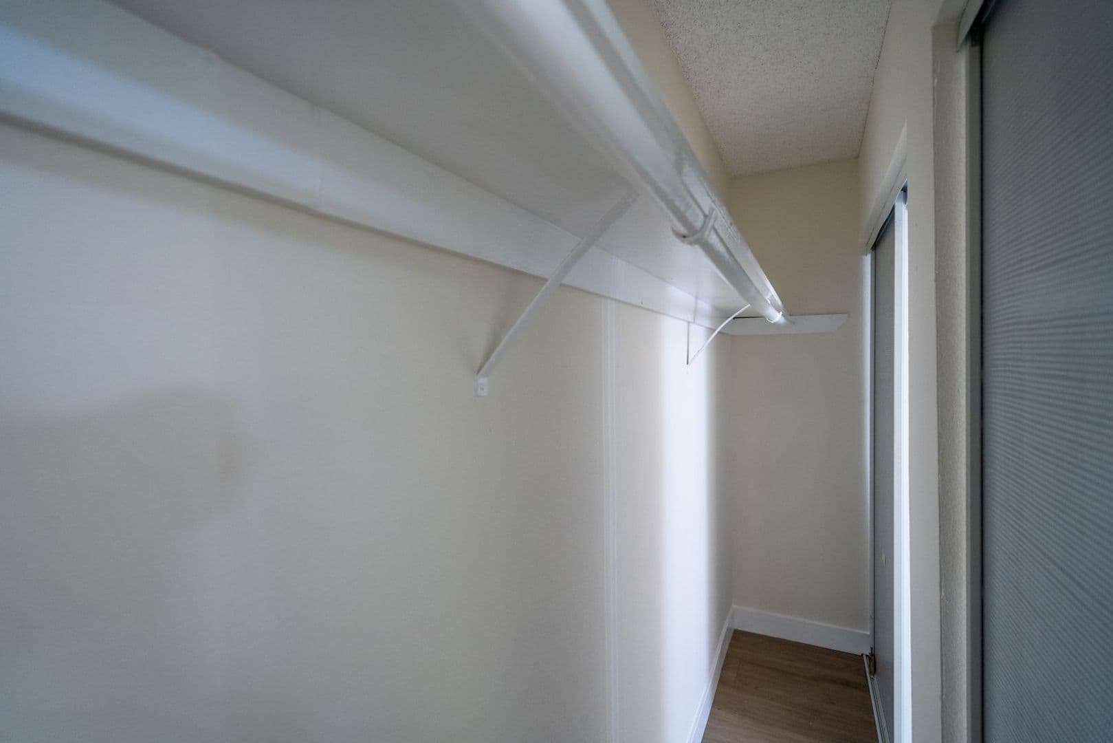 Los Angeles Apartment: 1436 S Centinela Ave