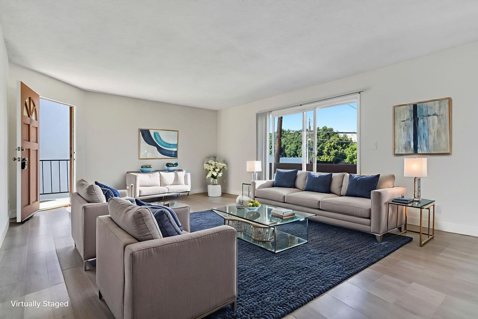 Los Angeles Apartment: 1436 S Centinela Ave