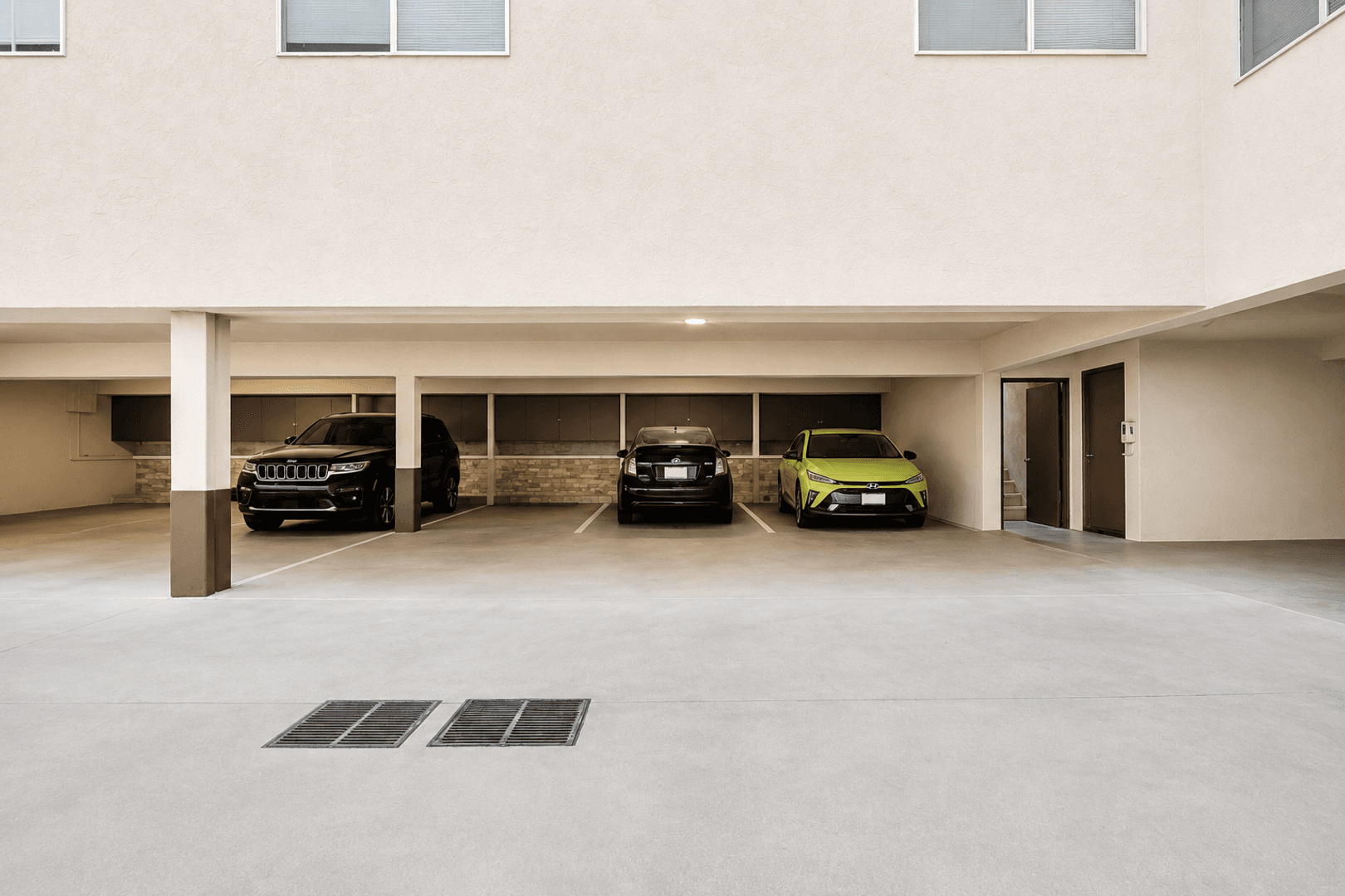 Santa Monica Apartment: 1518-1522 Euclid St